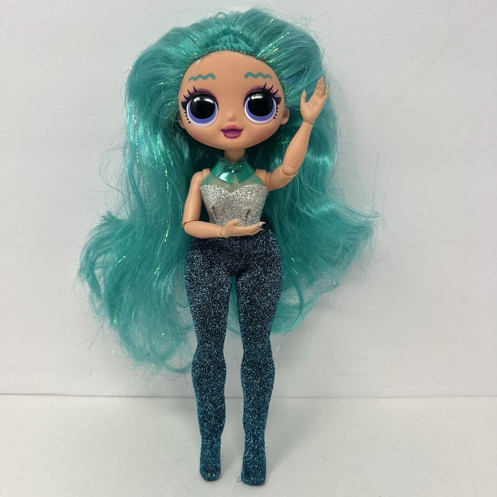 LOL Surprise Cosmic Nova OMG Winter Disco 9" Fashion Doll